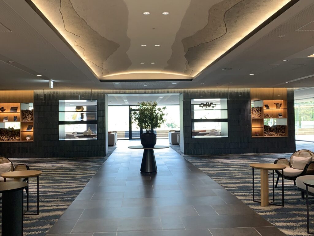 ザ・パルス霧島のロビー、フロント